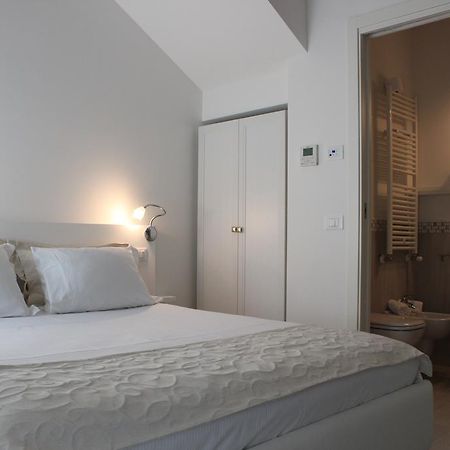 Hotel Punto 41 Peschiera del Garda Esterno foto