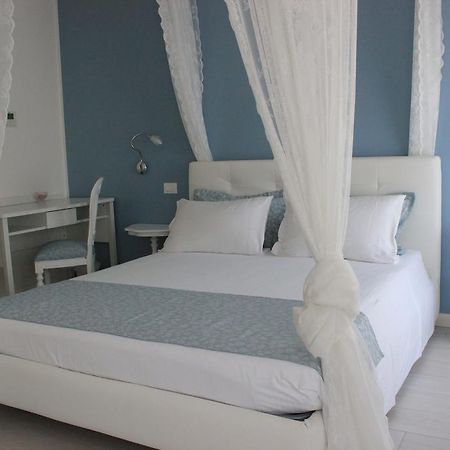Hotel Punto 41 Peschiera del Garda Esterno foto