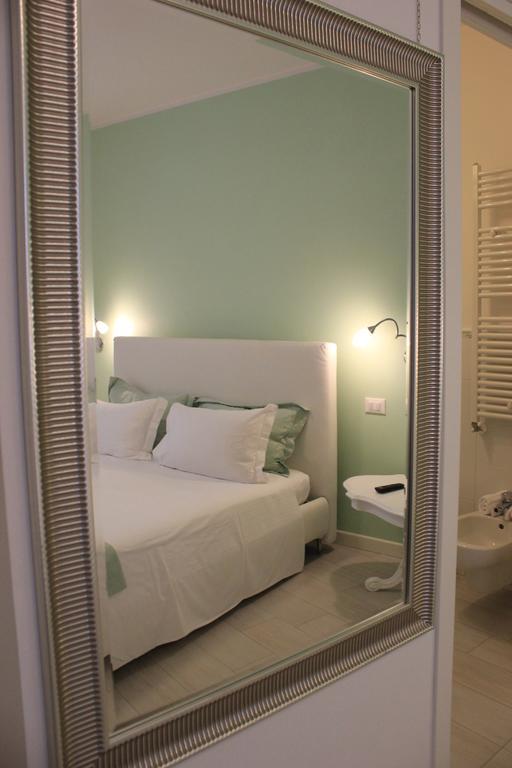 Hotel Punto 41 Peschiera del Garda Esterno foto
