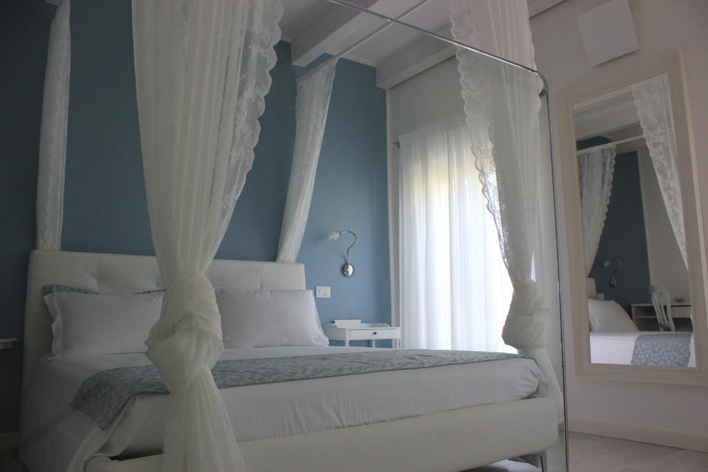 Hotel Punto 41 Peschiera del Garda Esterno foto